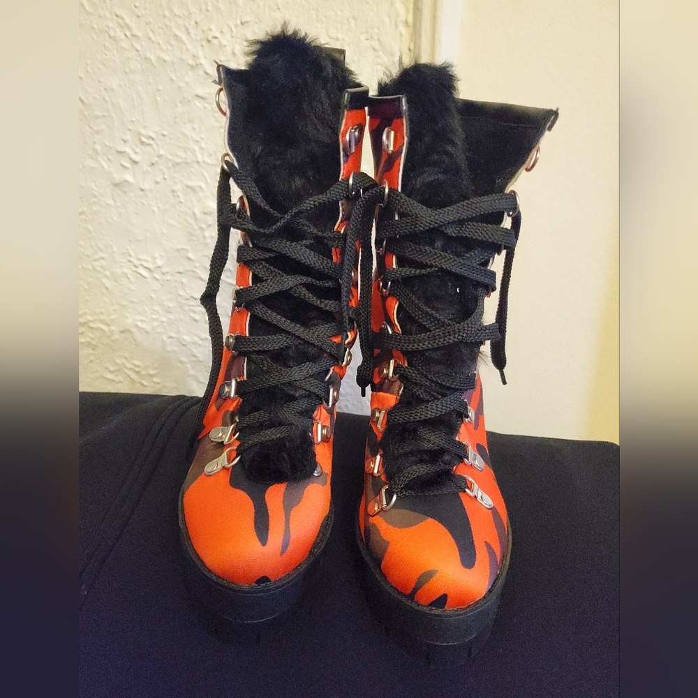 Orange Camouflage Shoe Boots Size 7